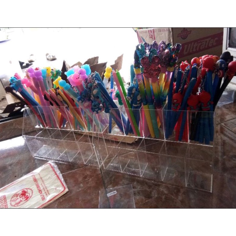 

ART B4C7 Tempat Pensil