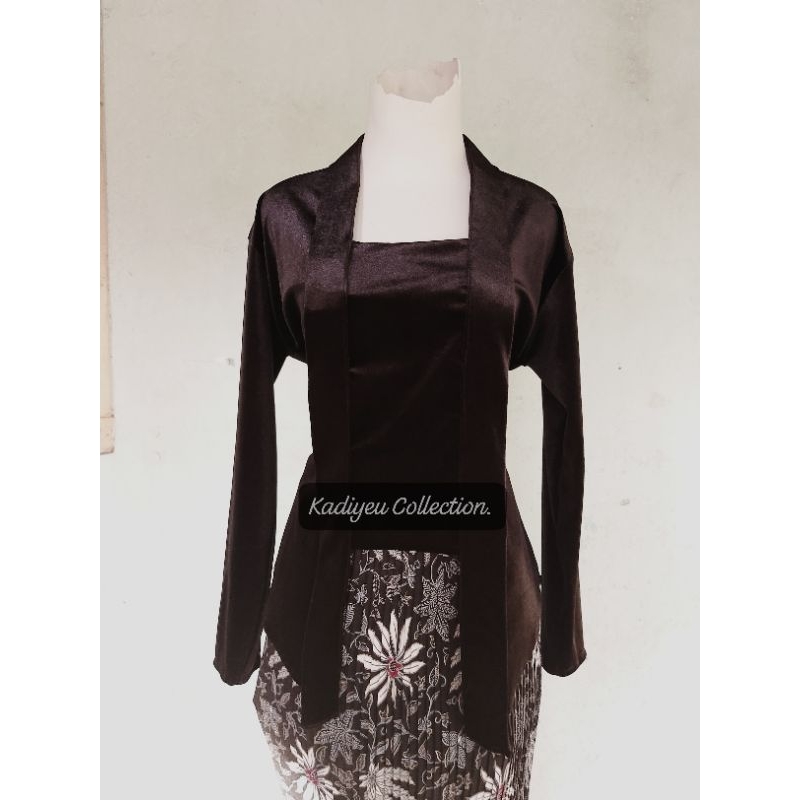 Kebaya Kutubaru / Kebaya Kutubaru Bludru