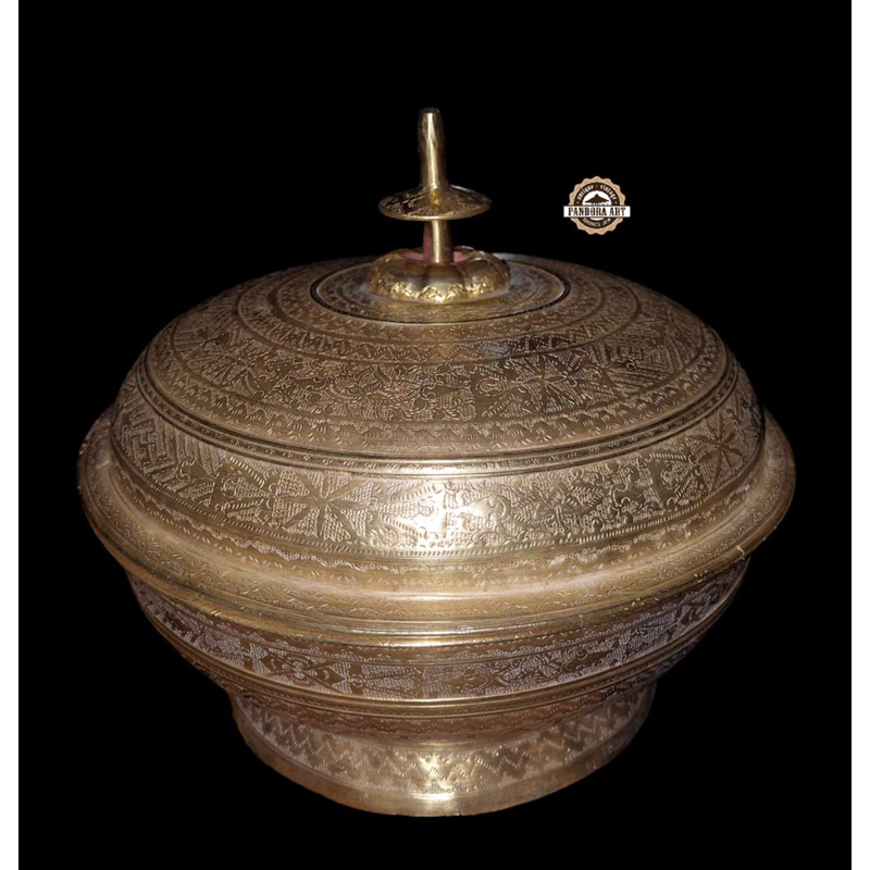 Bokor tutup / abun kuningan UKIR kuno PALEMBANG / BANJAR ( Bt - 5 )