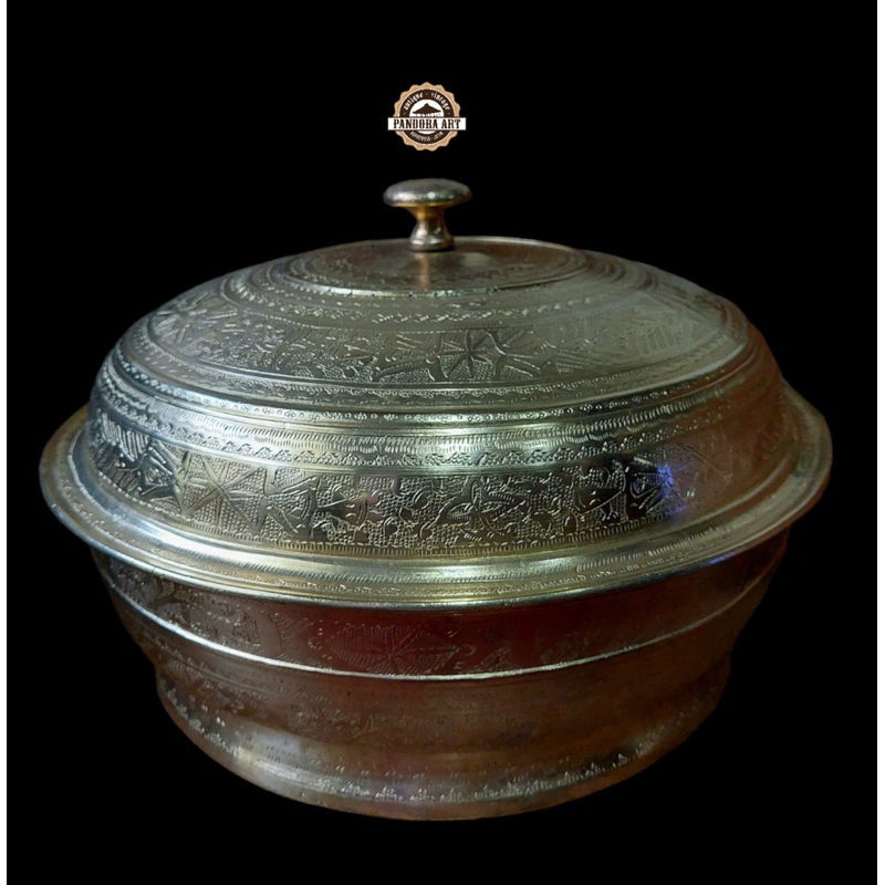 Bokor tutup / abun kuningan UKIR kuno PALEMBANG / BANJAR ( Bt - 6 )