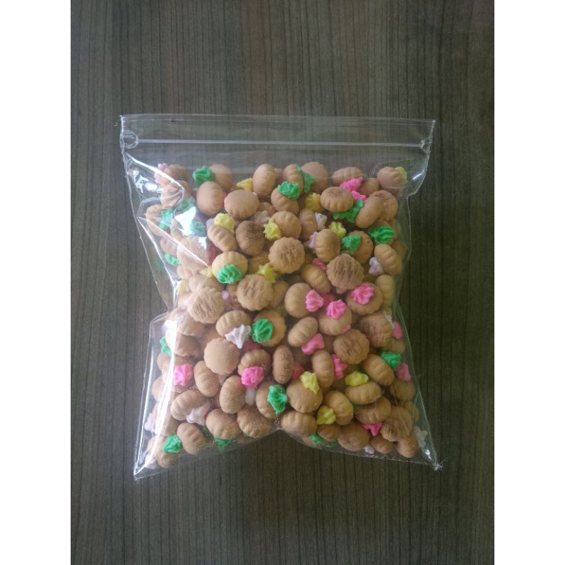 

Derawul Snack - KUE BISKUIT CEMILAN WARNA/KUE GEMROS 250GR