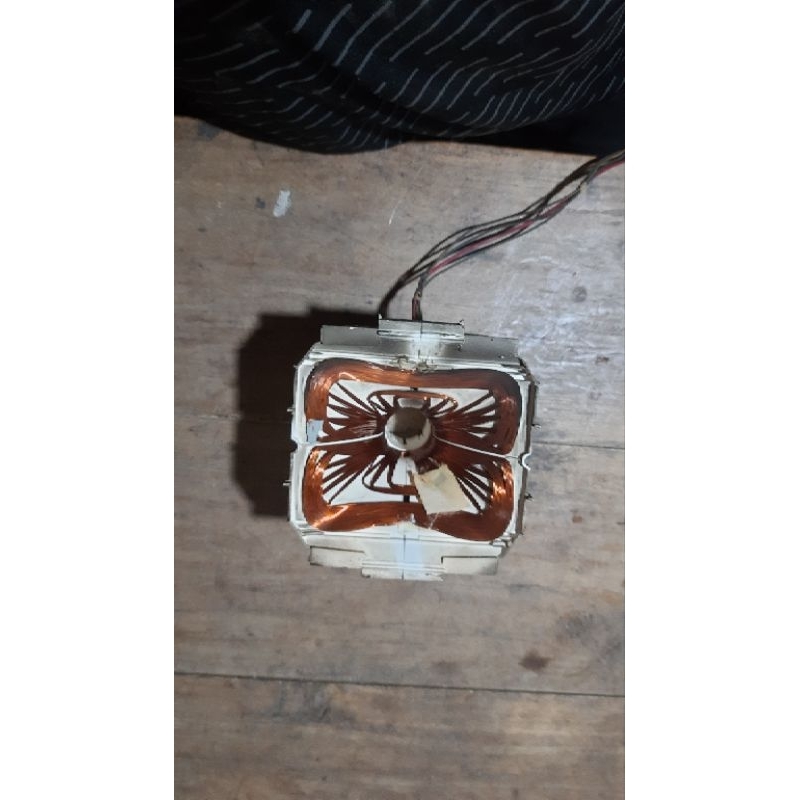 yoke tv polytron slim non ew konde tv