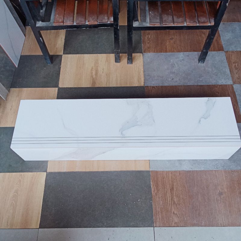 Granit anak tangga ukuran 30x120/20x120