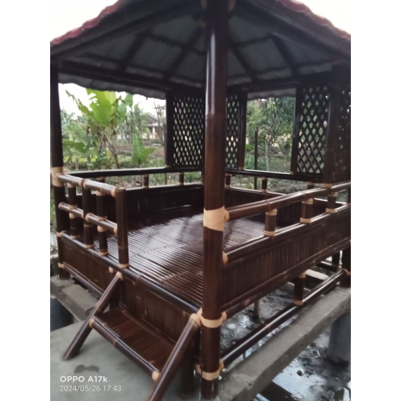 gajebo bambu hitam