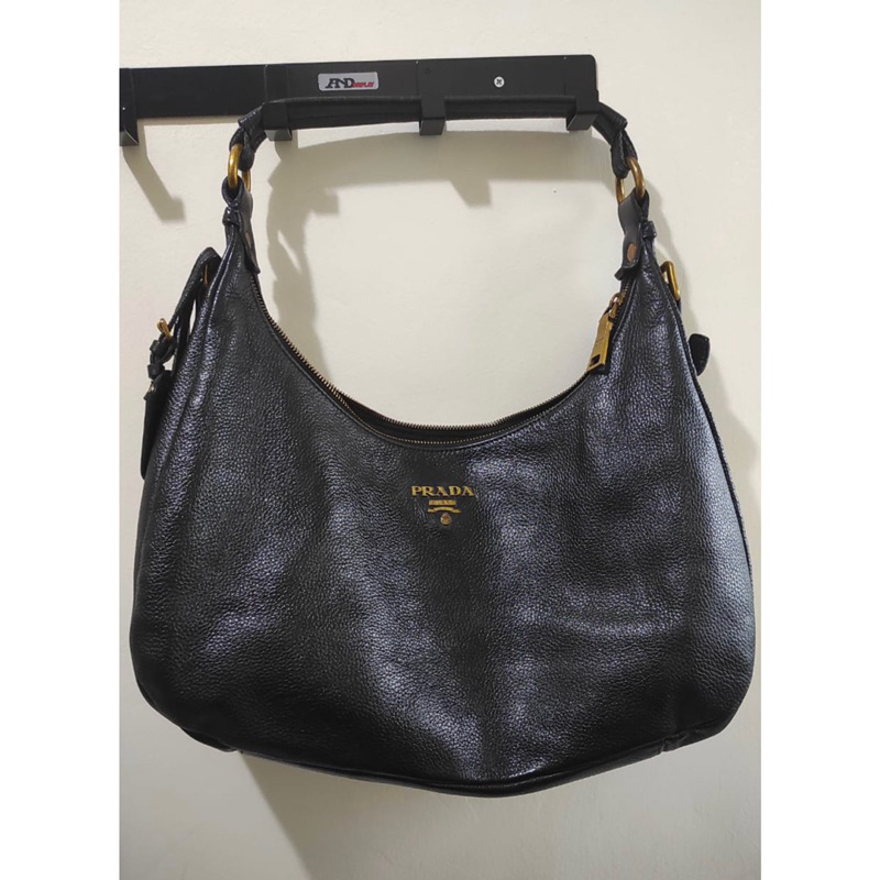 Tas Preloved Prada Leather Shoulder Bag