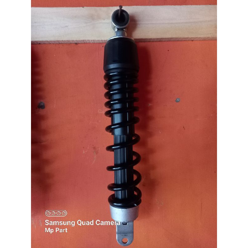 shock belakang scoopy donat 2018 2019