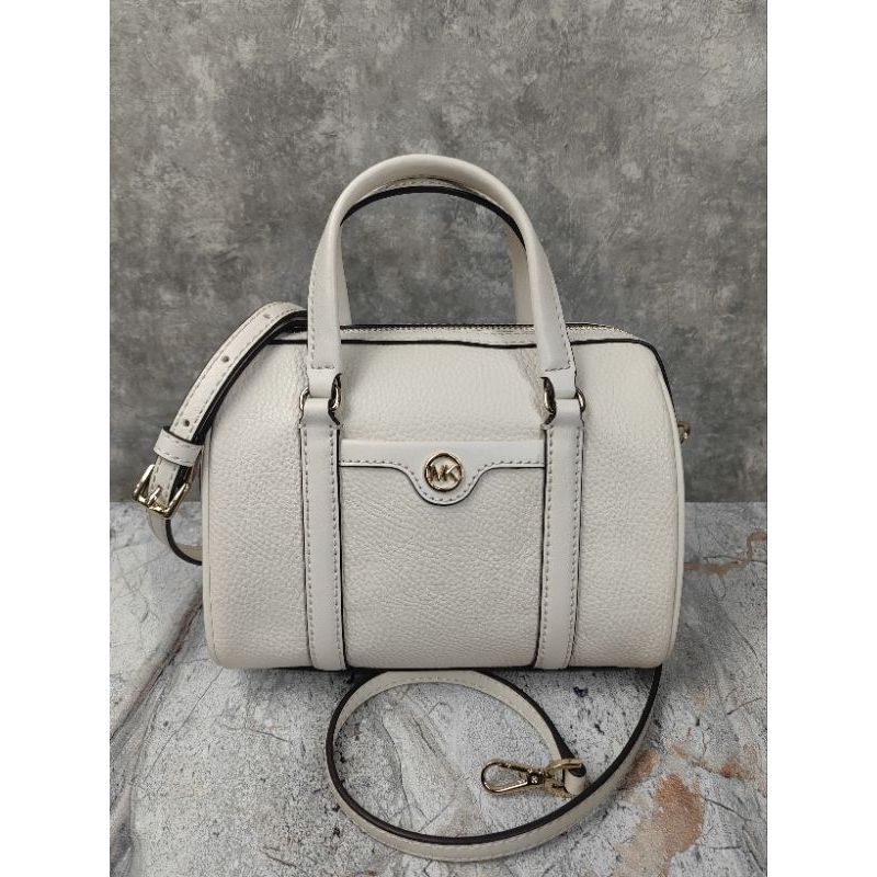 MK Travel Small Duffle Xbody Light Cream