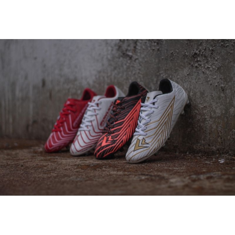 Sepatu bola Sevspo Sukudo