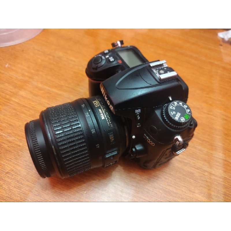 Nikon D7000 + Lensa Kit 18 55mm
