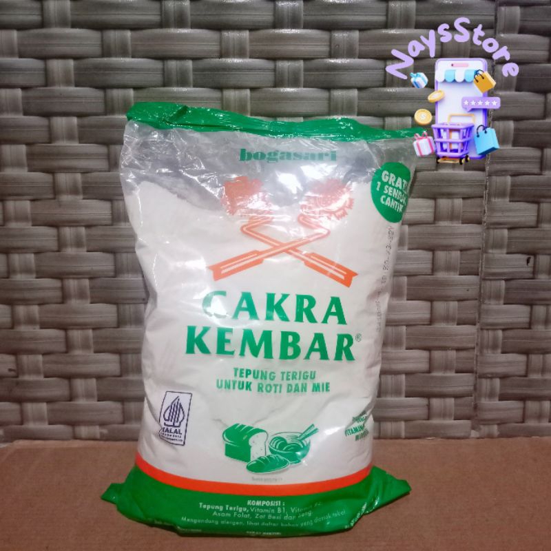 

TEPUNG TERIGU CAKRA 1 KG