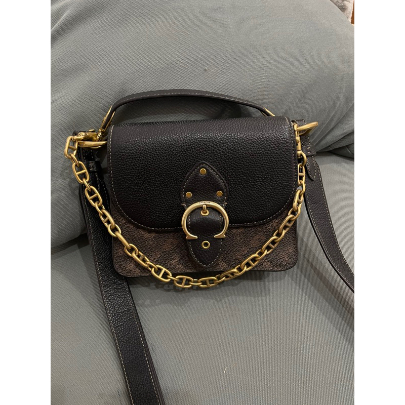 coach beat 18 shoulder bag with horse and carriage print