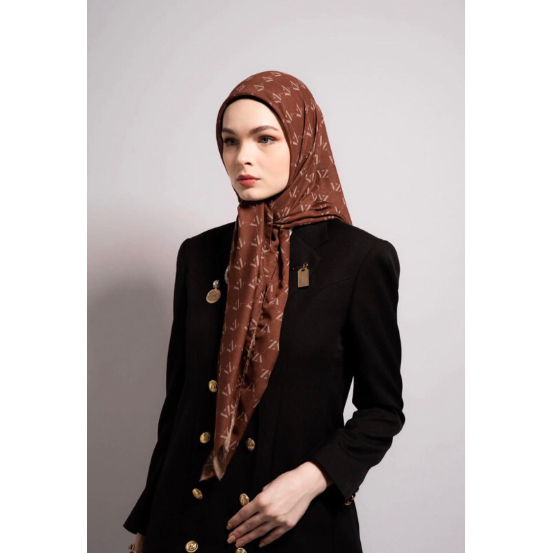 Monogram Scarf Vivi Zubedi
