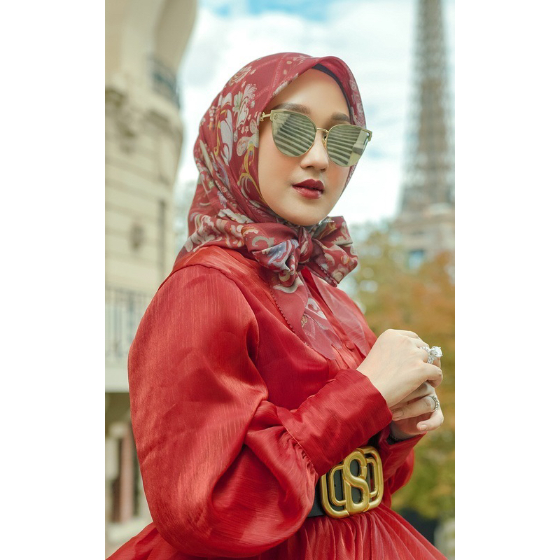 Buttonscarves The Autograph Voile Square - Cerise