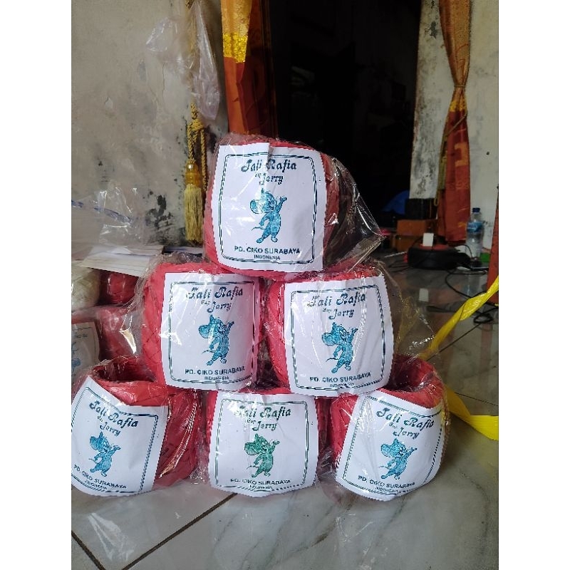 

talirafia warna merah