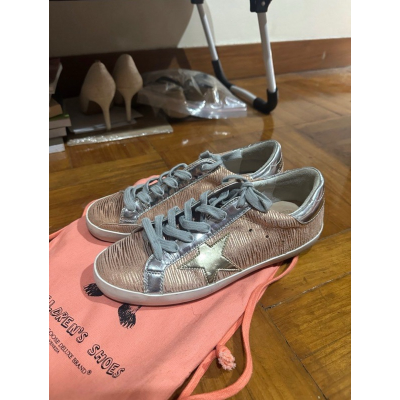 Authentic Golden Goose Deluxe Brand - GGDB (Used)