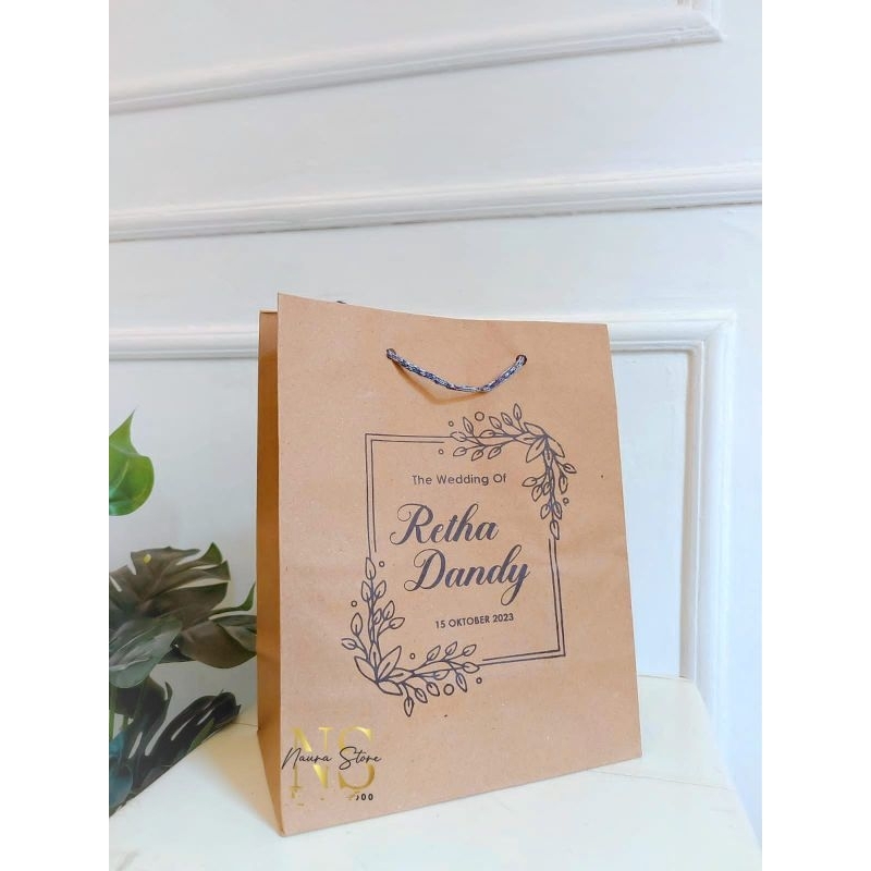 

Tas paperbag coklat polos | Tas sablon 20 x 10 x 25 cm | paper bag murah