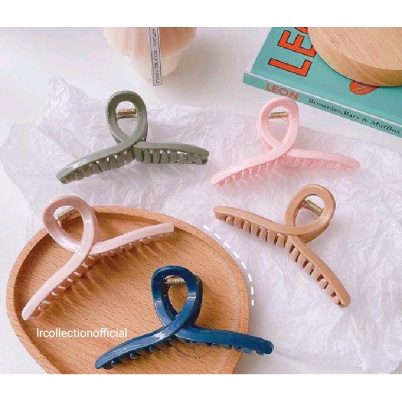 Jepit Rambut SalonSilang / Jedai Rambut Wanita Korea Trendy Fashion