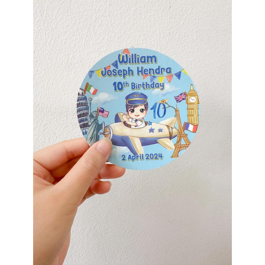 

Pilot Cute Pesawat Sticker Birthday / Sticker Pudding / Tumpeng / Hampers / Souvenir Ulang Tahun