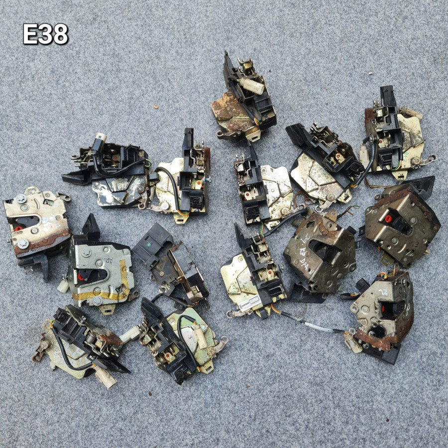 SATUAN Doorlock Door Lock DEPAN BELAKANG BMW E38 Seri 7