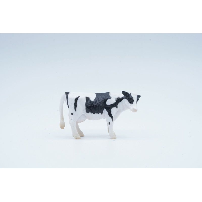 Friesian Cow Sapi Mainan Animal Figure Binatang Miniature Edukasi Anak Hewan Figurine Collecta