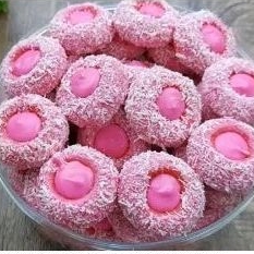 

15. strawberry coconut cookies
