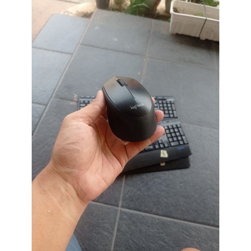 Mouse Logitech silent klik M331 + usb receiver & Keyboard wireless K345, ori dan normal fungsi
