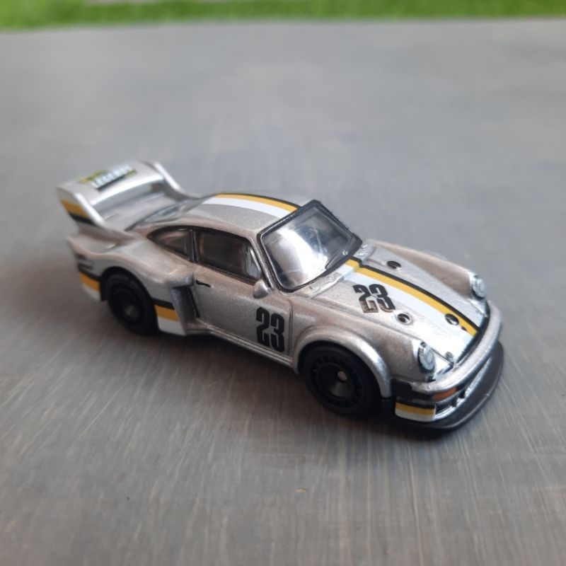 Hot Wheels Porsche 934.5 Legend Tour Premium Loose