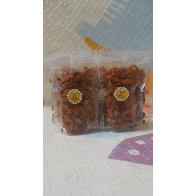 

LUMRINGbojot/ lumpia kering/pedas daun jeruk