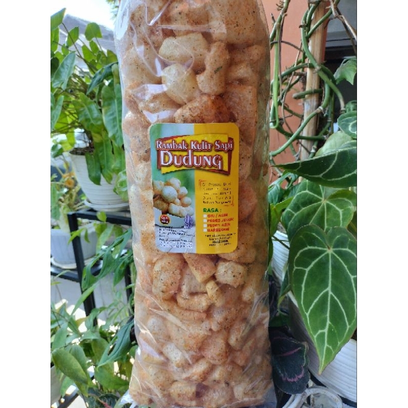 

Dudung Rambak Kulit Sapi Pedas Daun Jeruk / dorokdok pedas daun jeruk 100g dan 300g