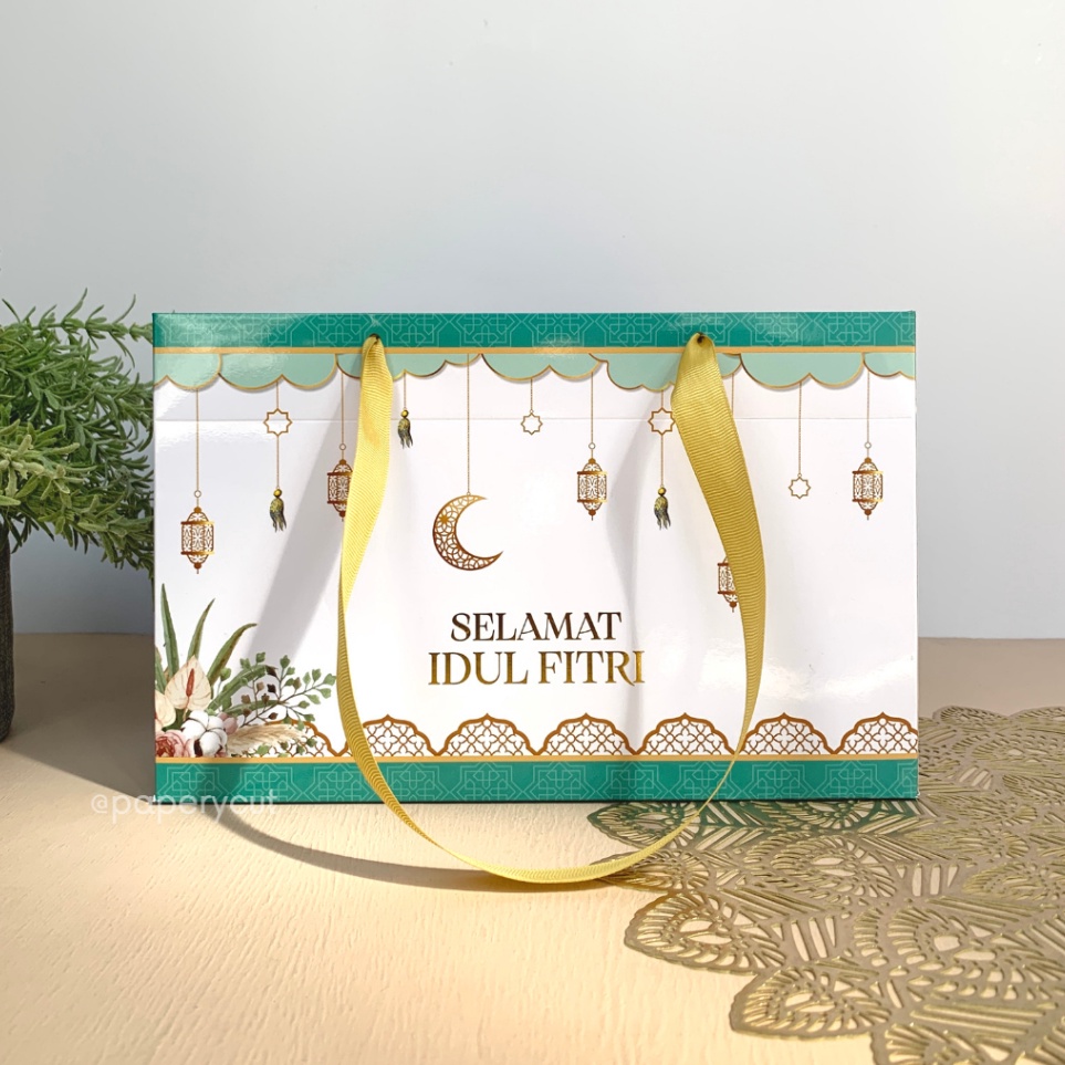 

Modern Paperbag Lebaran Idul Fitri 265 x 265 x 17 cm