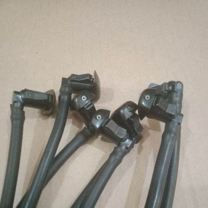 nozlle wiper + selang Avanza Xenia rush Terios lama original