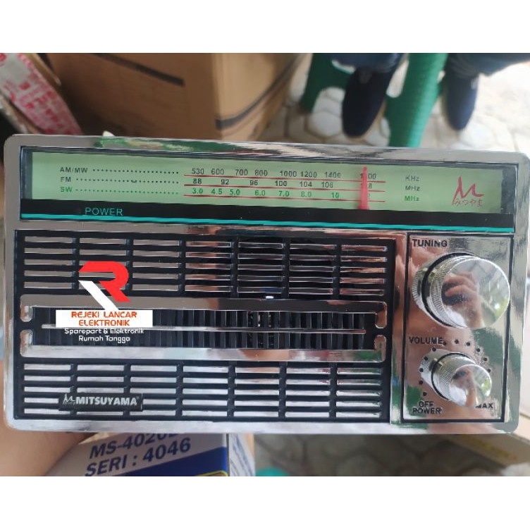 KODE P37Z Radio Jadul model National lama Fm Am Sw