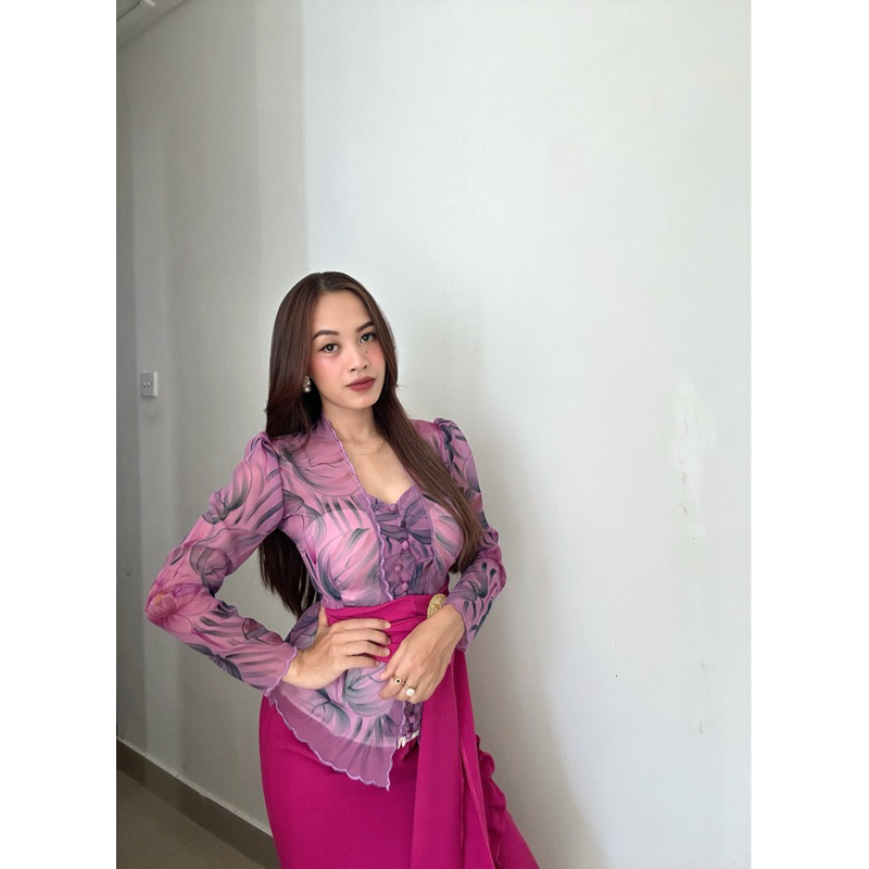kebaya lukis