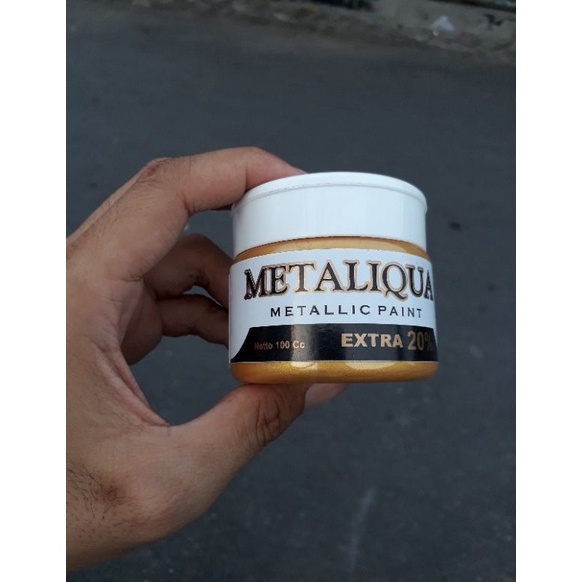 

KODE Y72H Cat emas campuran air metaliqua 1cc bonus 2