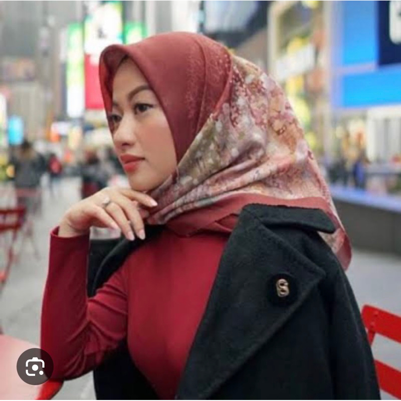 Preloved Newyork Buttonscarves