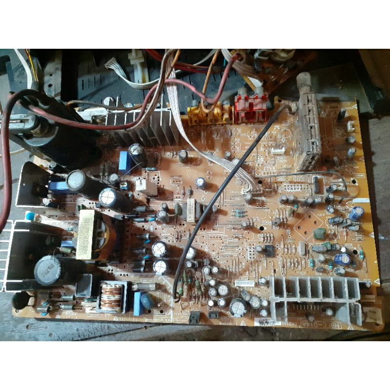 Mesin tv tabung polytron 21 inch slim xbr subwofer