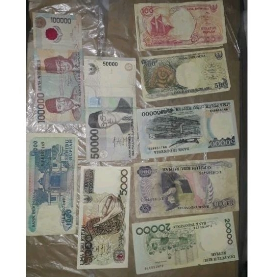 Logam Kertas Uang 25 50 100 500 1000 10000 20000 50000 100000