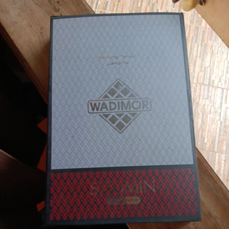 SARUNG WADIMOR STRIMIN