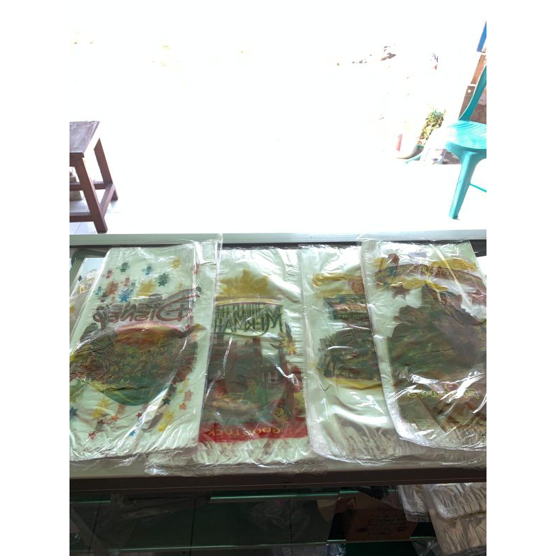 

￼PLASTIK ULANG TAHUN /PLASTIK ULTA /PLASTIK SNACK ULANG TAHUN