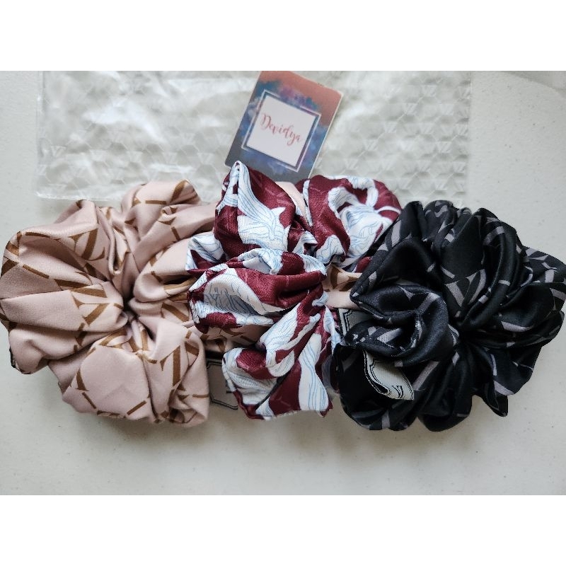 VZ Monogram Scrunchie / VZ Monogram Voal Scarf