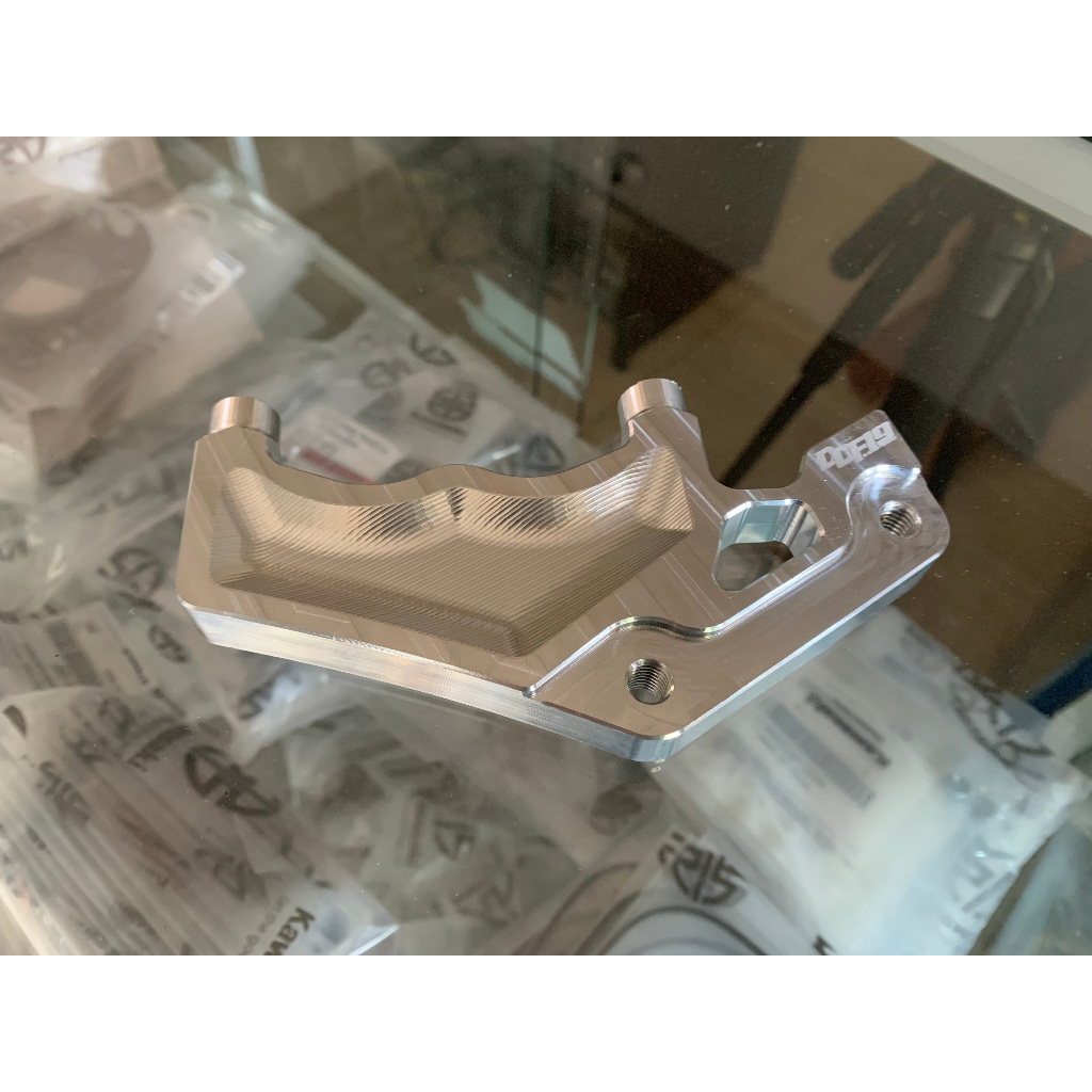 BREKET KALIPER 6.9 NINJA R300 DDF 19