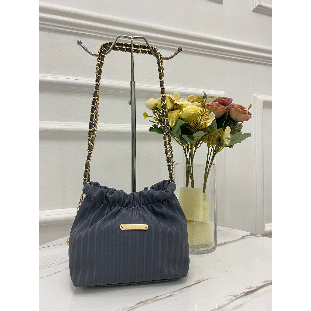 Tas shoulder serut wanita/Tas serut wanita Rayana/Tas