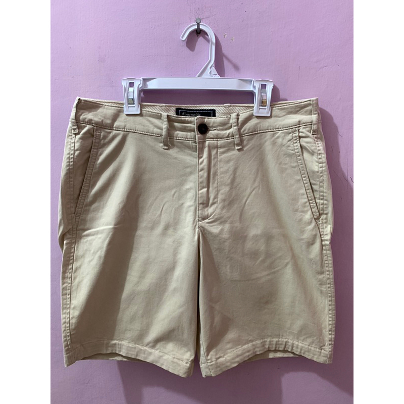 celana pendek ABERCROMBIE & FITCH second size 30