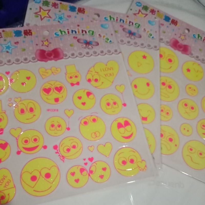 

Stiker Smiley Face Stiker Emoji Stiker Emoticon Stiker Emoji Timbul