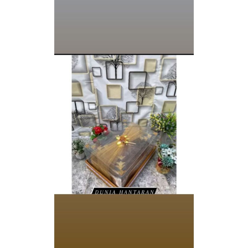 

kotak mika hantaran 1set isi 4 box