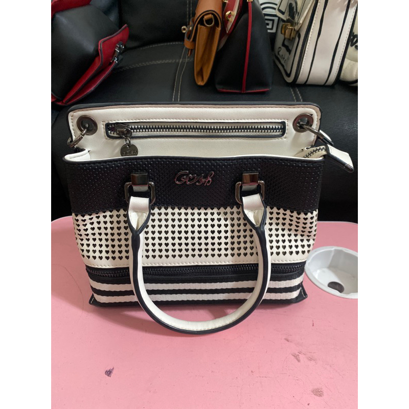 Tas Putih hitam Gosh
