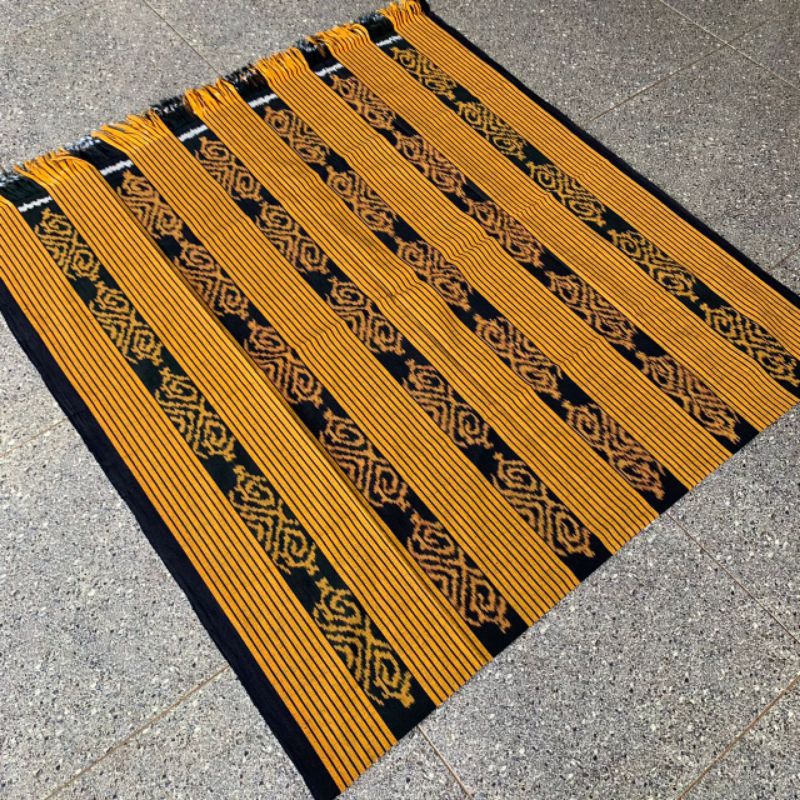 kain tenun blanket warna gold - tenun etnik jepara
