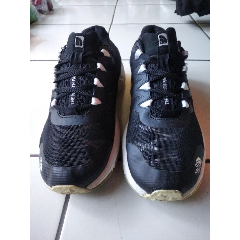 Sepatu Running/Trail running tnf