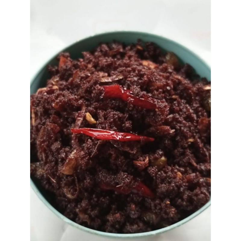 

sambal terasi kering ful bawang goreng dan irisan cabe rawaeit asli di jamin kriuk 100 gr per cup