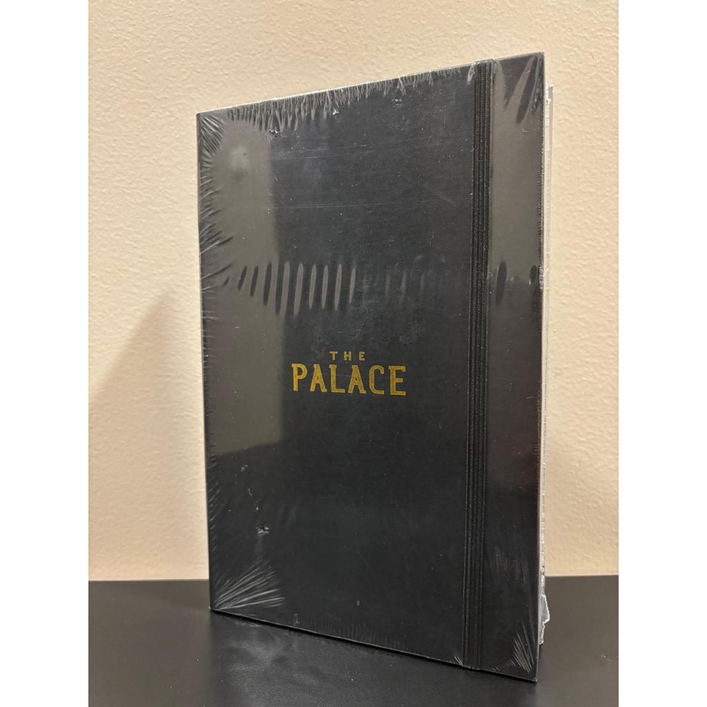 

Buku tulis The Palace